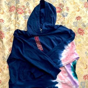 Wildfox Women’s XL Tie-Dye Sweatshirt Hoodie Blue/Pink NWT